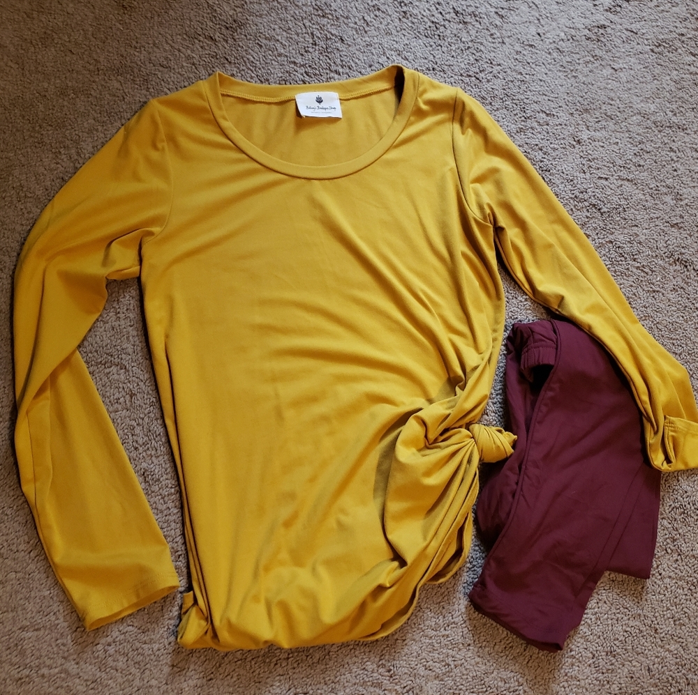 Betsy's boutique shop s/m fall outfit NWT